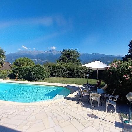 Villa Avec Vue Biviers Exterior photo